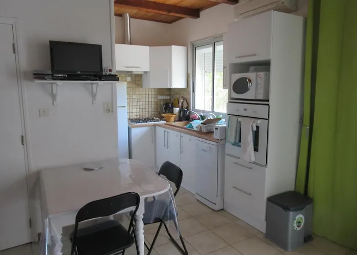 Apart Climatise T3 St Pierre La Mer 1 Er Etage, 4 Pers